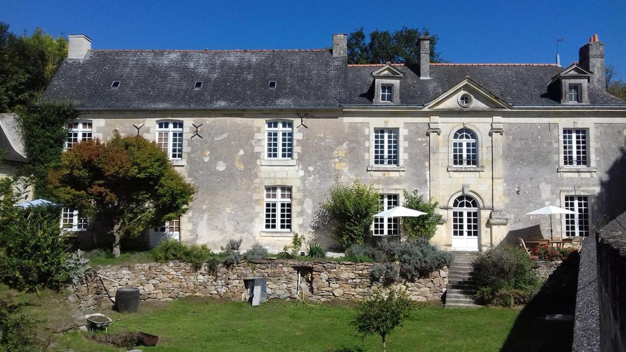 Manoir De La Fontaine Du Chene Bed and Breakfast Coutures  Eksteriør billede