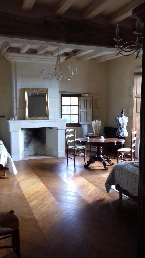 Manoir De La Fontaine Du Chene Bed and Breakfast Coutures  Eksteriør billede