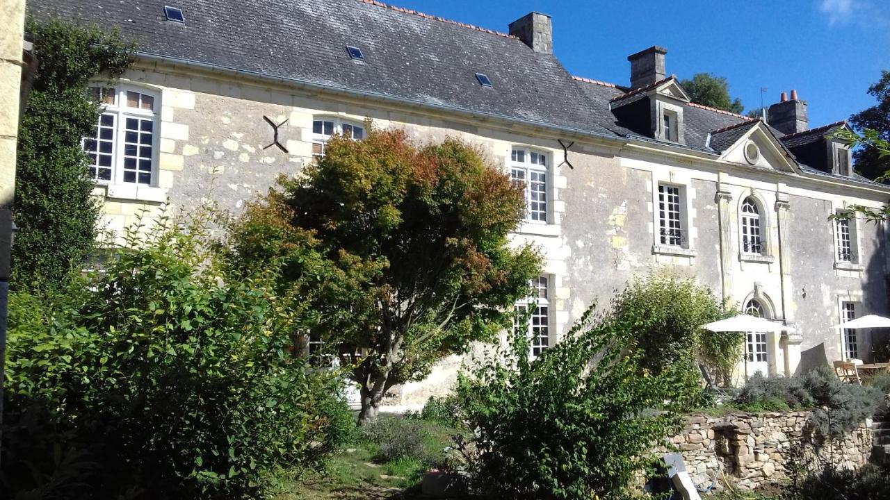 Manoir De La Fontaine Du Chene Bed and Breakfast Coutures  Eksteriør billede