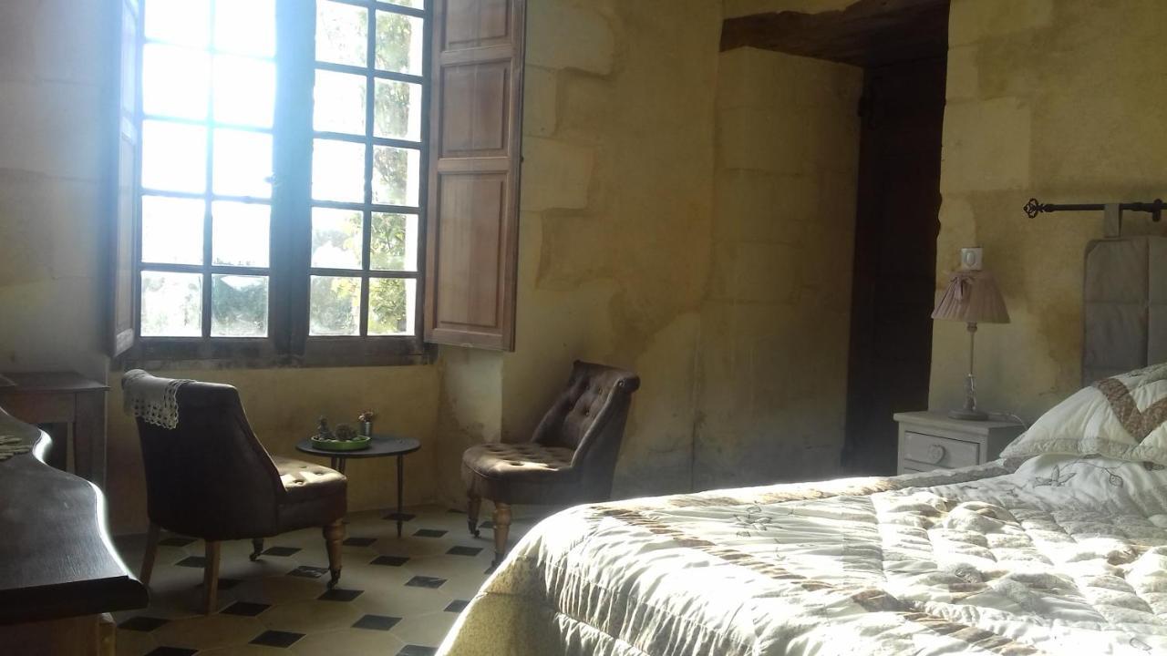 Manoir De La Fontaine Du Chene Bed and Breakfast Coutures  Eksteriør billede