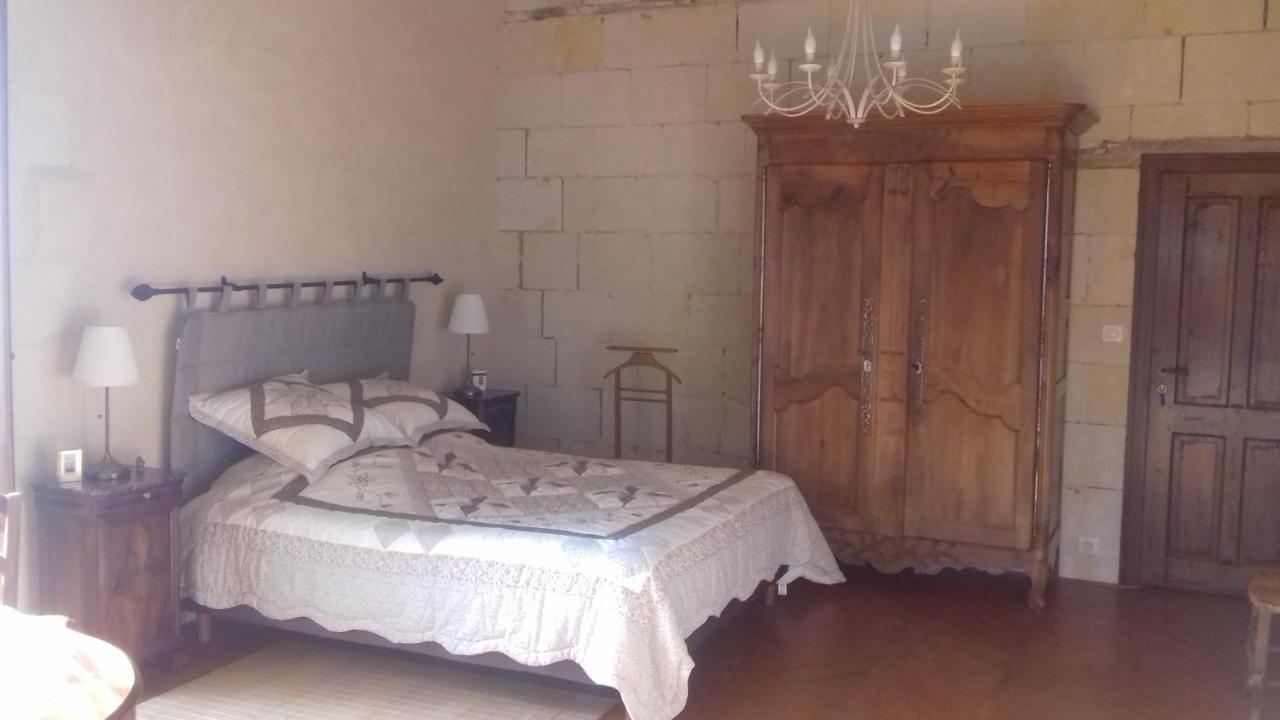 Manoir De La Fontaine Du Chene Bed and Breakfast Coutures  Eksteriør billede